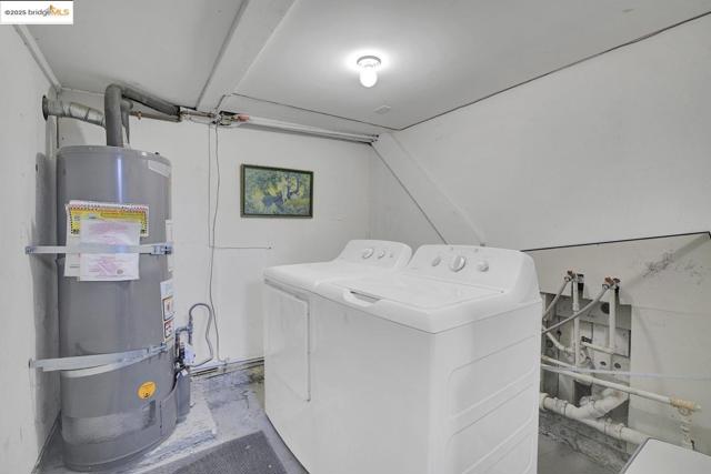 2406 10th, Berkeley CA: https://media.crmls.org/mediaz/f7075a1b-6ca2-4f36-b9b1-dc9b409d887f.jpg