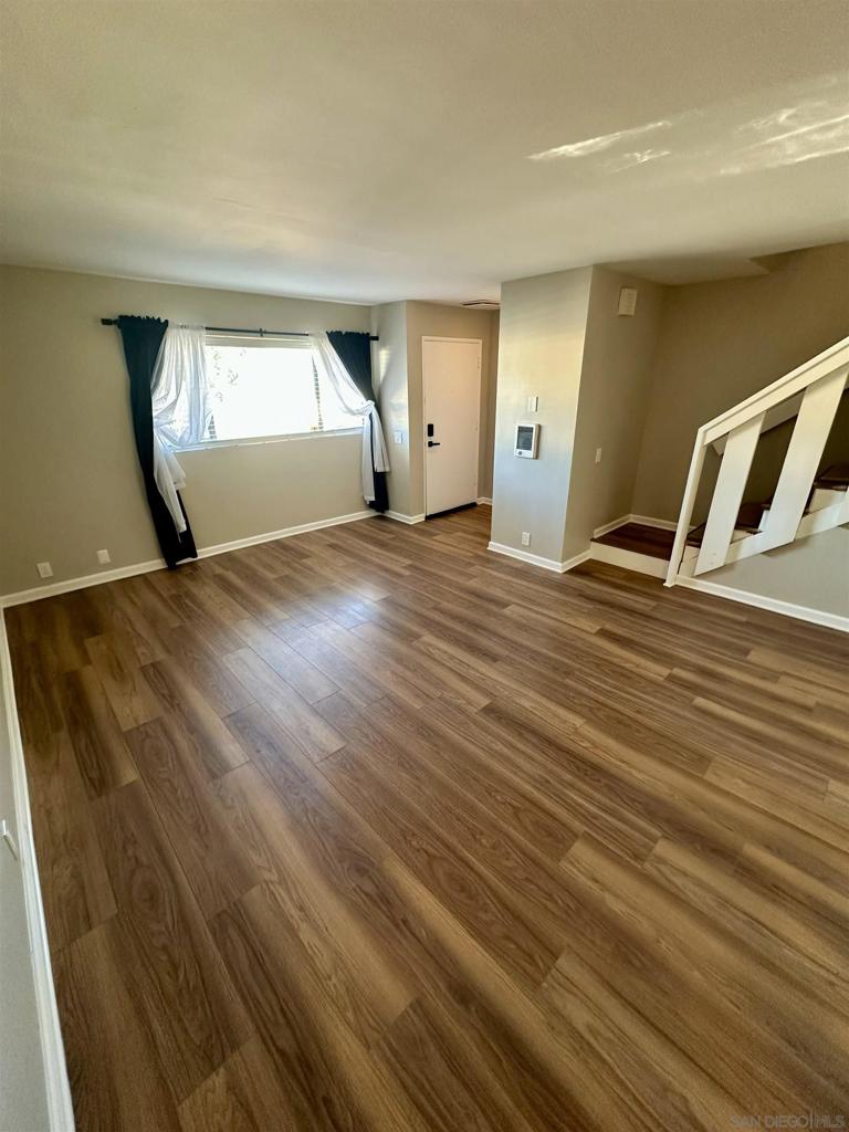 1261 34th St - photo 9