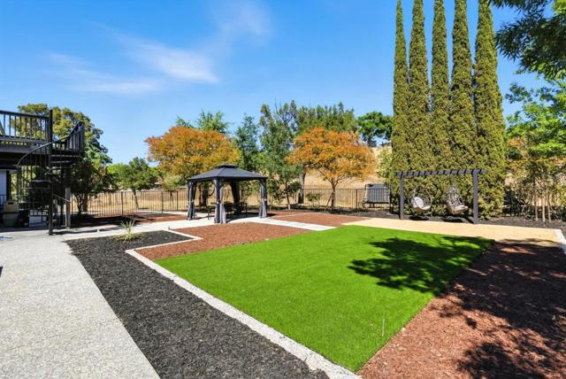 6650 Johnston Road, Pleasanton CA: https://media.crmls.org/mediaz/f7088d85-42eb-4125-9bd1-c2ff5e77460f.jpg