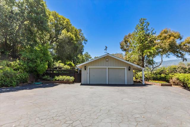 5824 Arboretum Drive, Los Altos CA: https://media.crmls.org/mediaz/f70b0277-6178-46d0-85fc-809f38ec653f.jpg