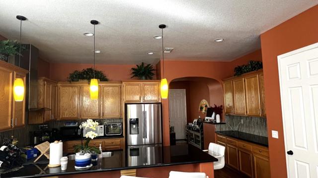 1732 W Westlake Drive, Roseville CA: https://media.crmls.org/mediaz/f70b19d6-dae9-4650-a192-8e78c4768e90.jpg