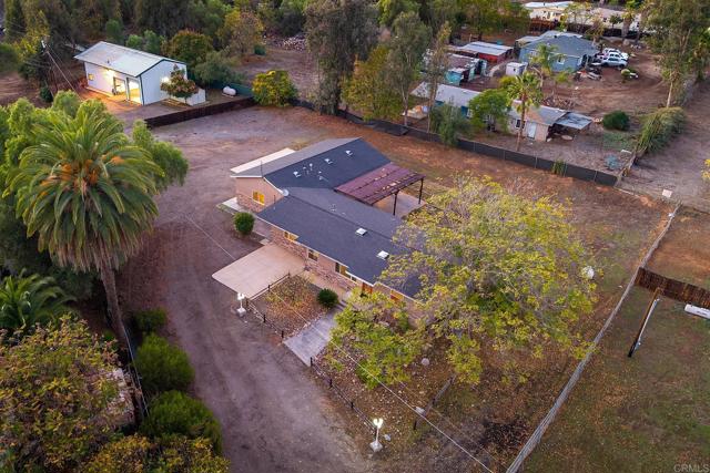 10546 VALLE VISTA RD, Lakeside CA: https://media.crmls.org/mediaz/f70bd291-deed-42e3-89ee-102030b10a65.jpg