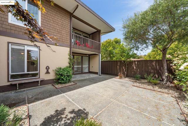 3 Forest Lane, San Rafael CA: https://media.crmls.org/mediaz/f70bd8b1-2f94-431a-bab1-dab2841abf3e.jpg