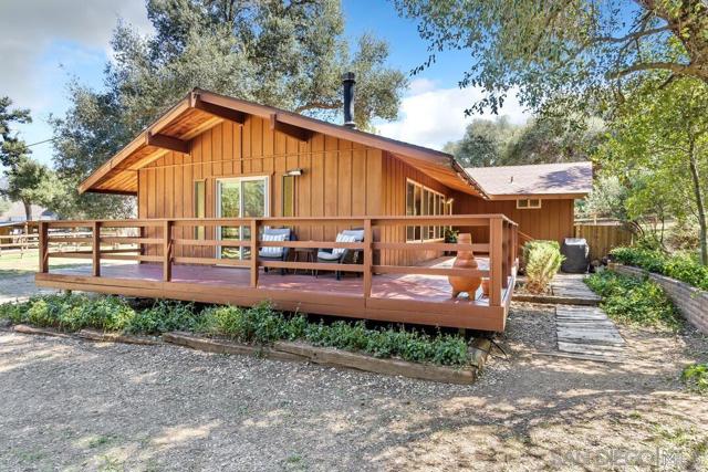 28967 Oak Ln, Pine Valley CA: https://media.crmls.org/mediaz/f70be058-a7eb-4aa5-a58e-624021926b88.jpg