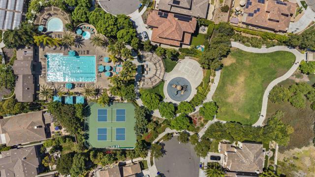 3619 N Fork Ave, Carlsbad CA: https://media.crmls.org/mediaz/f70bed00-14ca-4aeb-91b6-369a370ac8d3.jpg