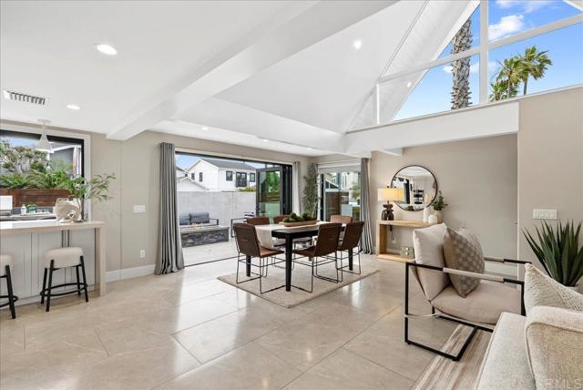 491 Prospect Street, Newport Beach CA: https://media.crmls.org/mediaz/f70c6c08-3c11-4318-8b17-7b3eb7f6cd26.jpg