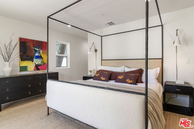 Image 34 of 56 For 4525 Greenbush Avenue