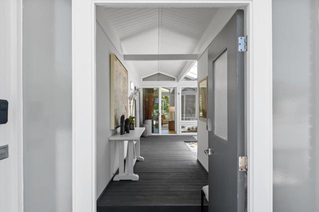 2989 Dolores Way, Burlingame CA: https://media.crmls.org/mediaz/f70cabdf-358f-4c79-ac49-a455b1f2be74.jpg