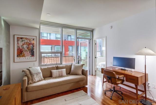 321 10th Ave, San Diego CA: https://media.crmls.org/mediaz/f70d4123-8fa3-4559-baf7-82e6c0308667.jpg