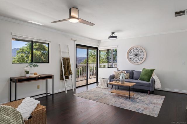 9844 Lorraine Ridge Trail, El Cajon CA: https://media.crmls.org/mediaz/f70d700e-a13b-42e5-b2f5-869adac7eb36.jpg