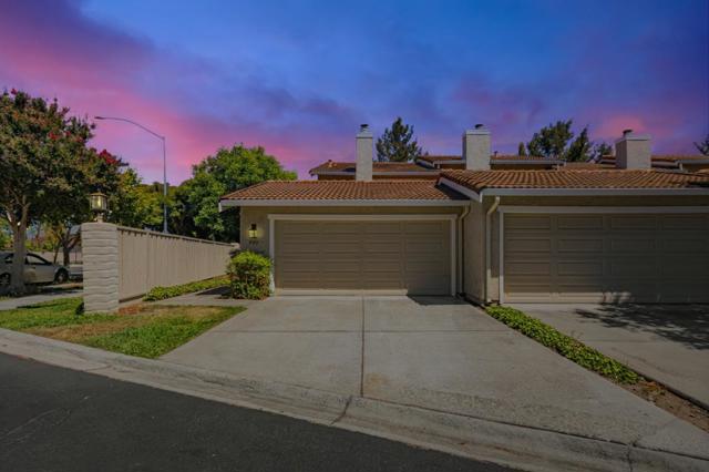 440 W Hacienda Avenue, Campbell CA: https://media.crmls.org/mediaz/f70d7f50-adcd-41e1-a404-d9254e2e0b29.jpg