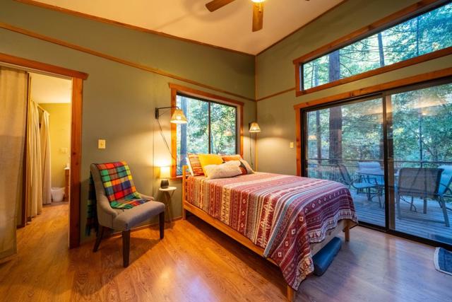 1301 Bear Creek, Boulder Creek CA: https://media.crmls.org/mediaz/f70d950c-9c7d-4ad3-8139-2eac468abbf0.jpg
