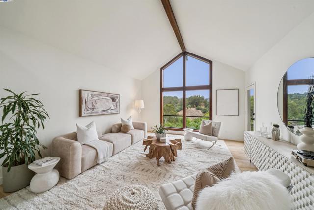 1768 Astor Ct, San Leandro CA: https://media.crmls.org/mediaz/f70dc523-a767-4f60-aa0f-b781e8a8a6ae.jpg