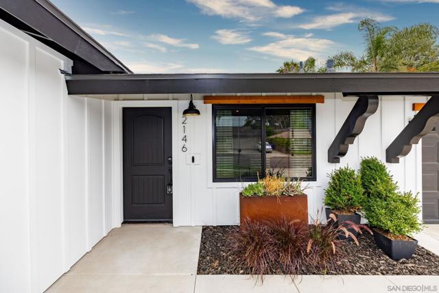 2146 Foster St, Oceanside CA: https://media.crmls.org/mediaz/f70f0152-29ff-4a9e-8701-8b6aee7d5fa3.jpg