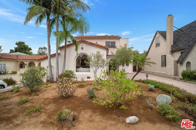 10615 Esther Avenue, Los Angeles CA: https://media.crmls.org/mediaz/f70f10e5-0d39-41dc-a5de-dc11036cdb7e.jpg