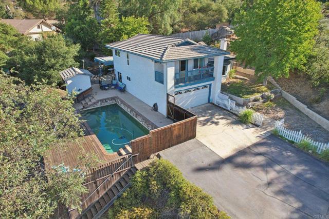 Detail Gallery Image 7 of 63 For 1921 via Corina, Alpine,  CA 91901 - 3 Beds | 2/1 Baths