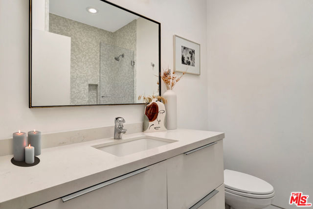 25 Brooks Avenue, Venice CA: https://media.crmls.org/mediaz/f70fd3e2-5c52-4e39-b0ad-3a7d69c3edb7.jpg