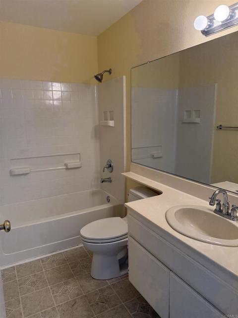 Detail Gallery Image 16 of 20 For 6815 Zinnia Ct, Carlsbad,  CA 92011 - 2 Beds | 2 Baths