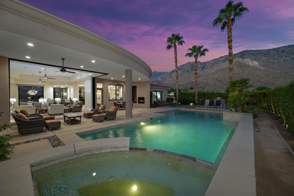 466 Bella Cara Way