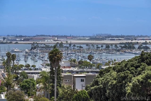 3428 Garrison St, San Diego CA: https://media.crmls.org/mediaz/f7121035-2095-44d3-9806-c25f5840adfd.jpg