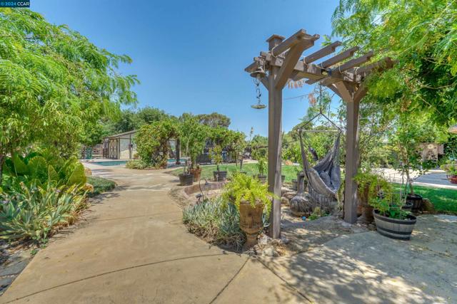 80 Yula Way, Oakley, California 94561, 5 Bedrooms Bedrooms, ,4 BathroomsBathrooms,Single Family Residence,For Sale,Yula Way,41068494