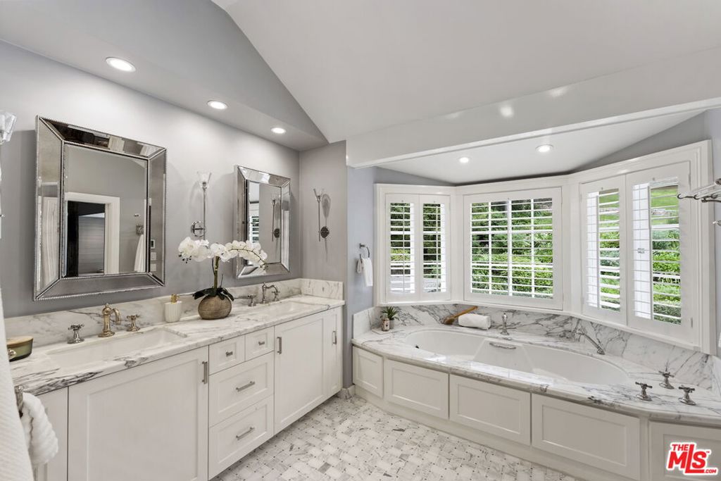 MLS #26834847 image #20