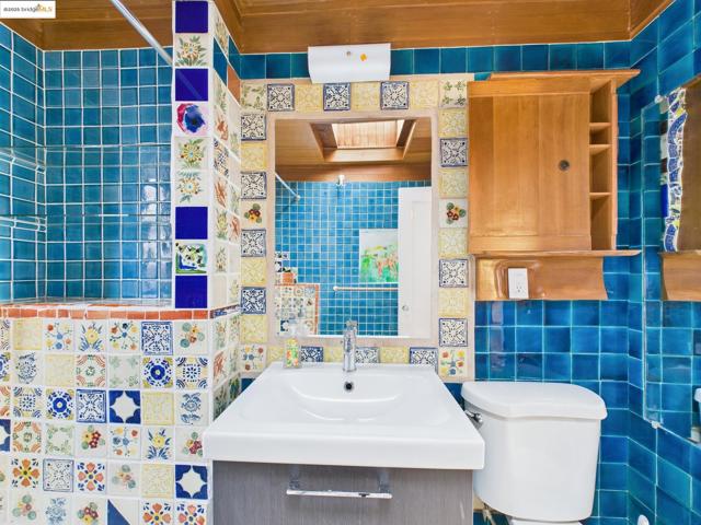 1545 Mariposa St, Richmond CA: https://media.crmls.org/mediaz/f7132f5e-83b2-4747-b508-8458ee1fb4b5.jpg