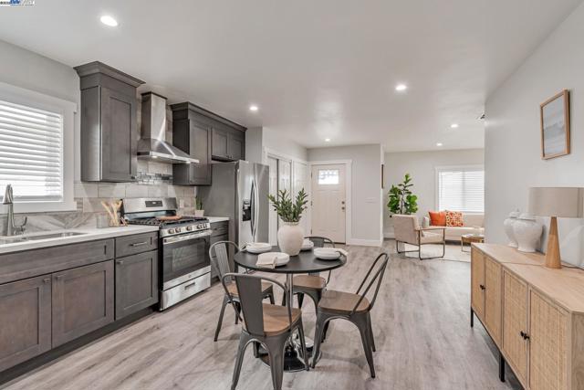 5444 Bancroft, Oakland CA: https://media.crmls.org/mediaz/f714b75a-104b-4260-a044-0ff82462b1fc.jpg