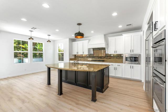 1120 Championship Rd, Oceanside CA: https://media.crmls.org/mediaz/f715428c-a973-4a3c-ae81-19b3cdb8fdad.jpg