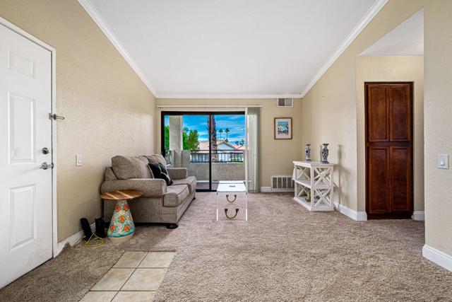 Image 15 of 35 For 78650 Avenue 42  102