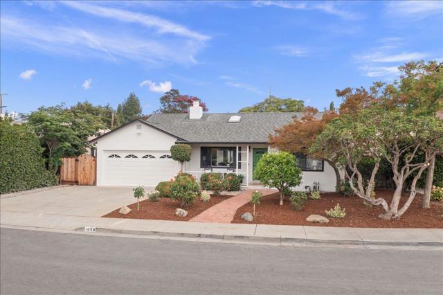 1059 Nilda Avenue, Mountain View CA: https://media.crmls.org/mediaz/f7179460-739d-445e-87ef-6e23e6b36edc.jpg