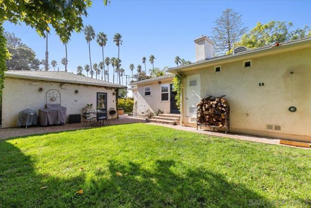 903 Moana Dr, San Diego CA: https://media.crmls.org/mediaz/f7180c3d-3a88-4ea2-8c38-a7ef4a271f04.jpg