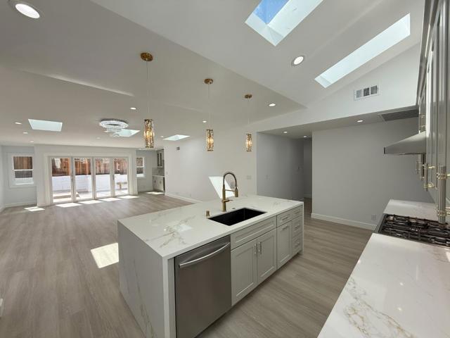 2552 Castleton Drive, San Jose CA: https://media.crmls.org/mediaz/f718cba0-d160-4093-9007-76d142592b36.jpg