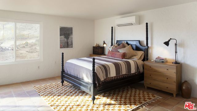 2339 Inca Trail, Yucca Valley CA: https://media.crmls.org/mediaz/f718e7d4-cd53-43fd-b1ab-63e09c7ec74d.jpg