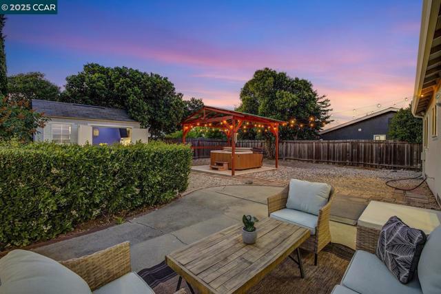 166 Madelia Place, San Ramon CA: https://media.crmls.org/mediaz/f71a2146-cb40-4c7e-9cf0-a8e6bab2f482.jpg