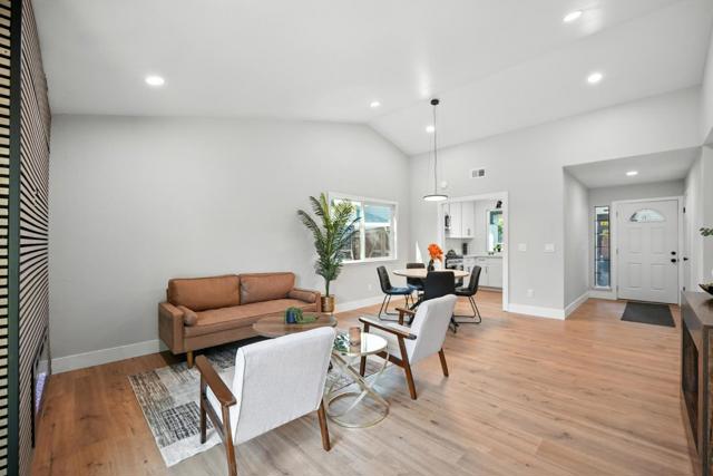 1190 Rio Norte Way, Sacramento CA: https://media.crmls.org/mediaz/f71bae6a-490c-4c57-9205-22f2abec4326.jpg