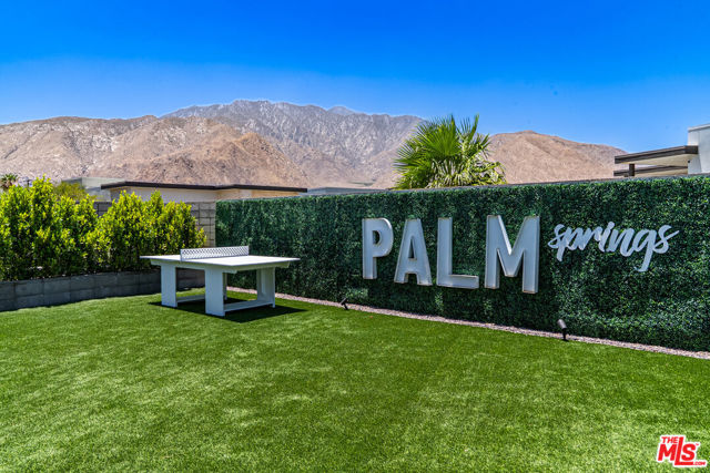 400 Fountain Drive, Palm Springs CA: https://media.crmls.org/mediaz/f71bb858-514b-43ae-af10-0cab06f76790.jpg
