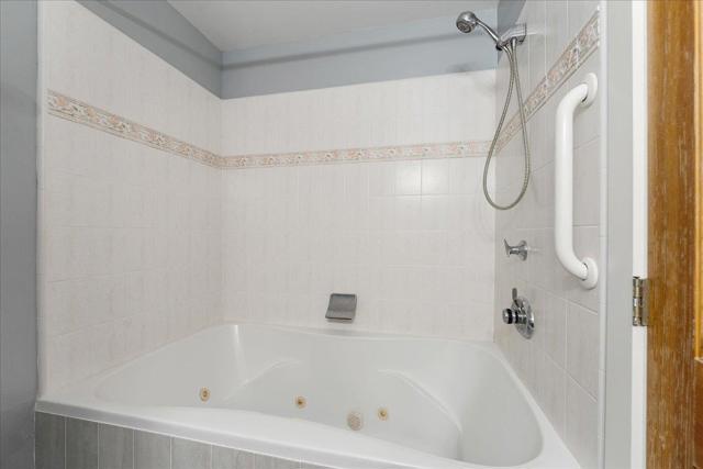 1258 San Andreas Road, Watsonville CA: https://media.crmls.org/mediaz/f71bdd66-a55d-4562-a051-9ce75fe79b77.jpg