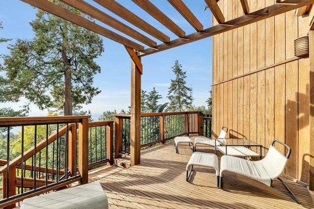 25281 Deer Path, Idyllwild CA: https://media.crmls.org/mediaz/f71befc3-697b-4315-8af6-fd6b3aadb9f0.jpg