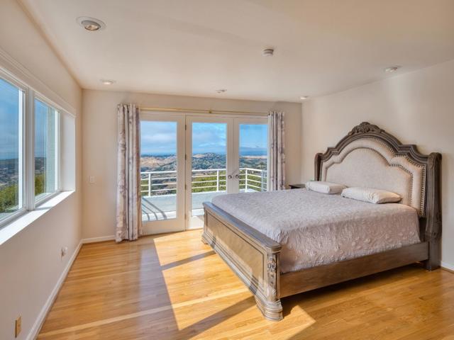 25681 Whip Road, Monterey CA: https://media.crmls.org/mediaz/f71c3455-ee2f-4ec1-a18e-af5af0dedeef.jpg