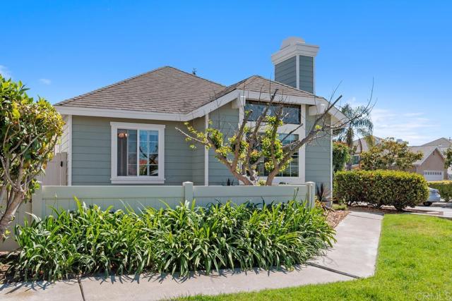 Detail Gallery Image 4 of 35 For 821 Skysail Ave, Carlsbad,  CA 92011 - 2 Beds | 2 Baths