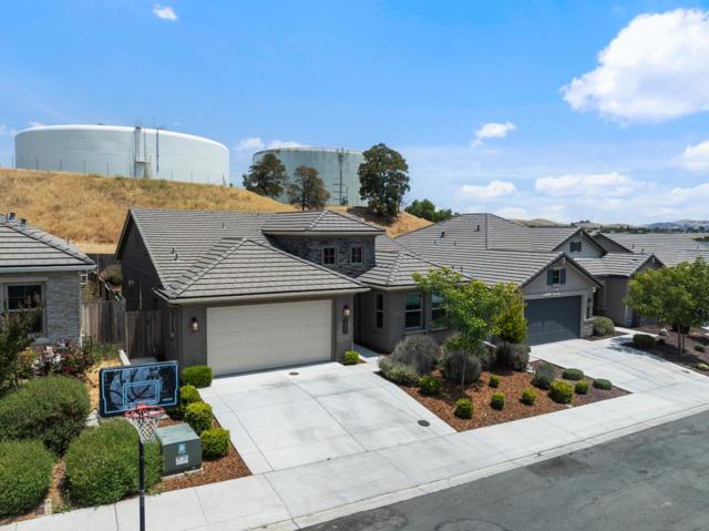 1621 Castlerock Drive, Hollister CA: https://media.crmls.org/mediaz/f71d73bf-28fa-4153-a30b-ac3aee03175b.jpg