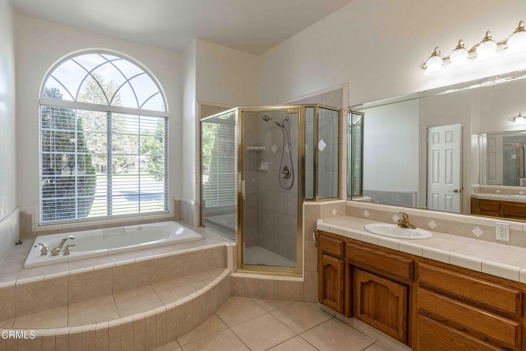 MLS #V1-31678 image #28