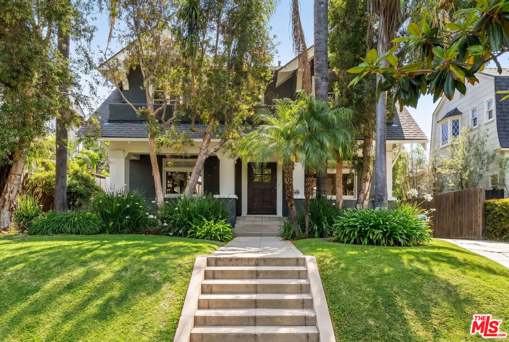 358 N Ridgewood Place — Craftsman
