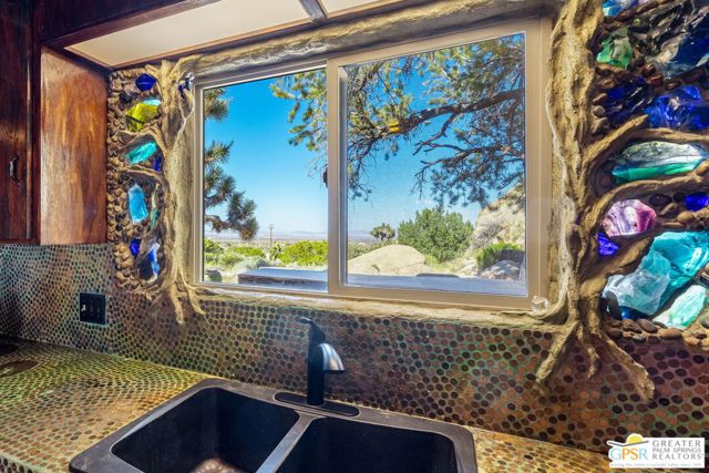 5845 Cholla Avenue, Yucca Valley, California 92284, 4 Bedrooms Bedrooms, ,3 BathroomsBathrooms,Single Family Residence,For Sale,Cholla,24386627