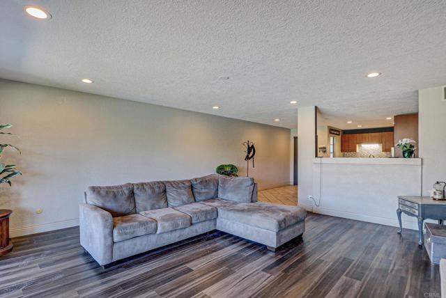 Detail Gallery Image 10 of 21 For 4201 Bonita Rd #243,  Bonita,  CA 91902 - 2 Beds | 2 Baths