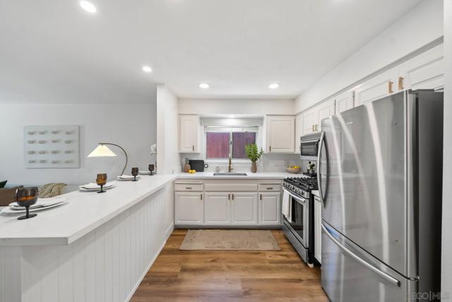 617 Cathy Ln, Cardiff by the Sea, California 92007, 2 Bedrooms Bedrooms, ,1 BathroomBathrooms,Single Family Residence,For Sale,Cathy Ln,250031805SD