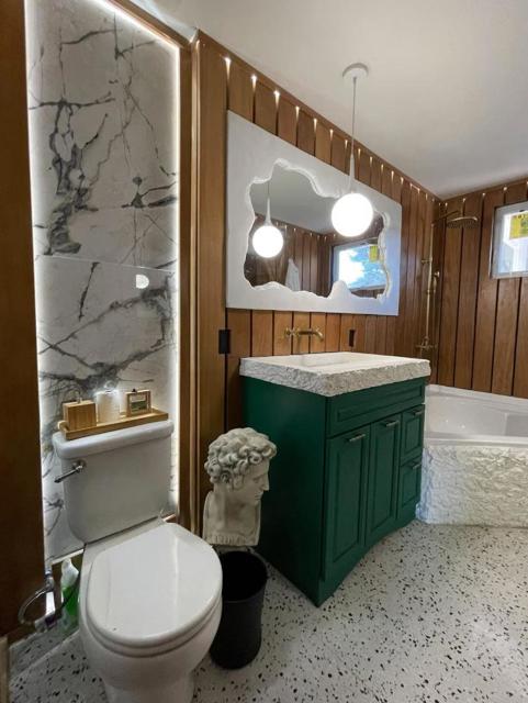 10537 Sherrill Street, Anaheim CA: https://media.crmls.org/mediaz/f72432c8-aa47-4ce2-b58c-0b7ba436e07e.jpg
