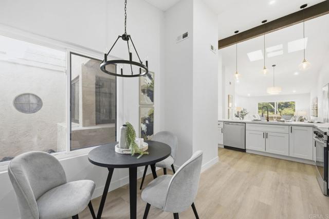 Detail Gallery Image 6 of 51 For 18023 Avenida Alozdra, Rancho Bernardo (San Diego),  CA 92128 - 2 Beds | 2 Baths