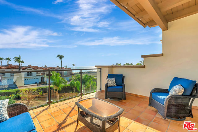 6438 Lunita Road, Malibu CA: https://media.crmls.org/mediaz/f7253844-9b8f-474d-bf04-d541e57a64cc.jpg